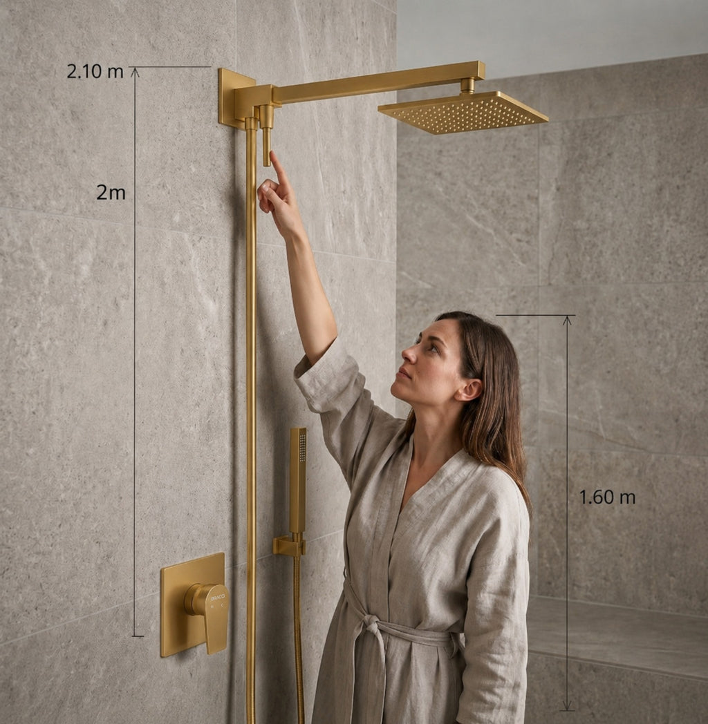 CHUVEIRO COM DESVIADOR DOURADO ESCOVADO VENZA